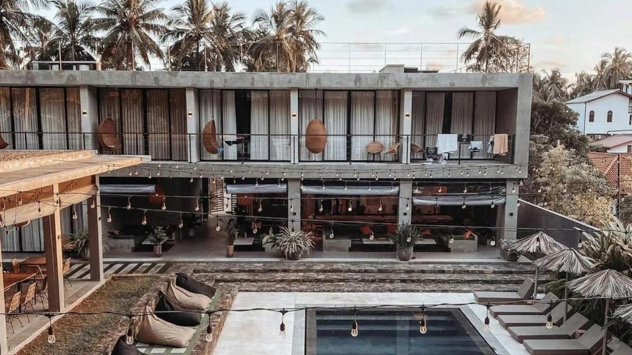 The Salty Pelican Yoga & Surf Retreat Dikwella Esterno foto