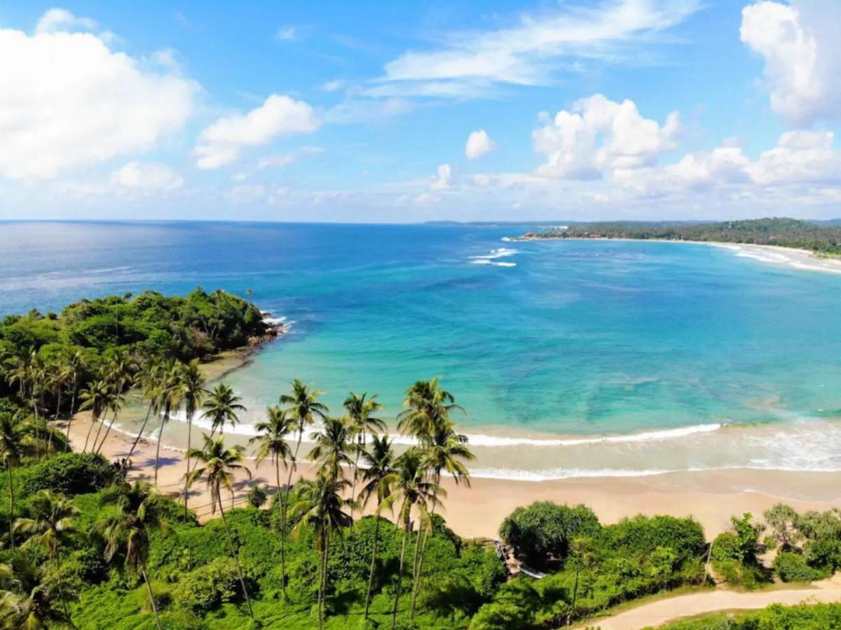 The Salty Pelican Yoga & Surf Retreat Dikwella Esterno foto